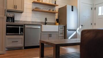 Fridge, microwave, dishwasher, coffee/tea maker