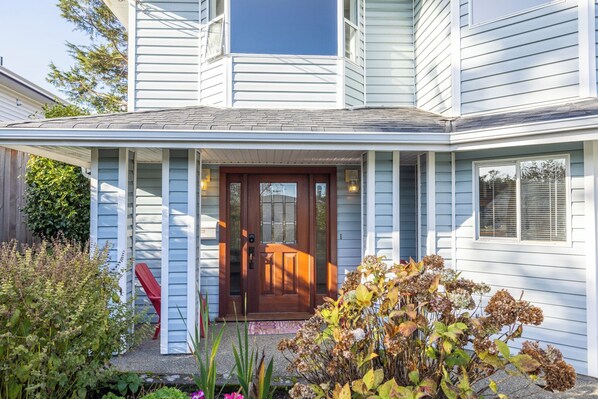 Exterior detail - Gorgeous View (Victoria)