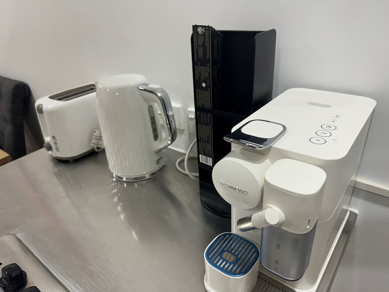 Kaffee und/oder Kaffeemaschine