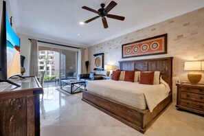 2 bedrooms, desk, iron/ironing board, free WiFi - Beachfront, Premium Ocean View, 5 star (Cabo San Lucas)