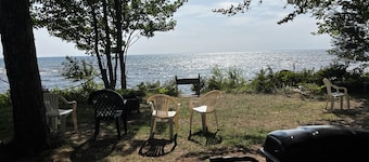 Cozy Lakeside Studio #4 Retreat on Lake Superior - Perfect for ORV!