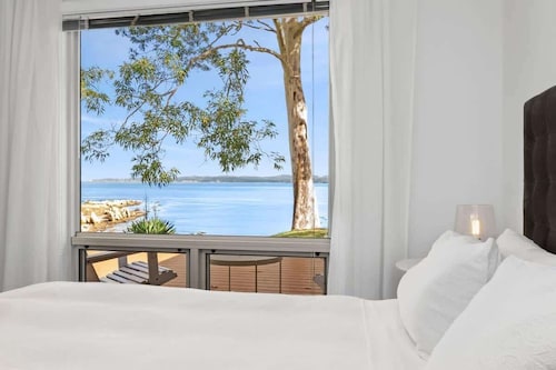 Long Beach Hideaway