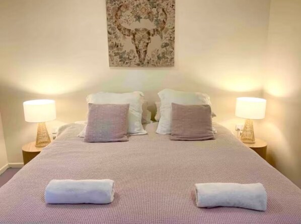 1 bedroom, in-room safe, WiFi, bed sheets