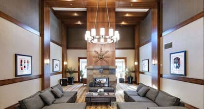 Glacier Lodge Premiere Suite