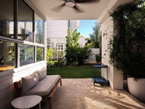 Terrace/patio - Rubus Residences, Berry - by Linnaeus Collection (Berry)