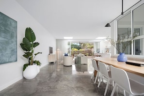 Flat-screen TV - Rubus Residences, Berry - by Linnaeus Collection (Berry)