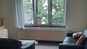 Unclassified image, 2 of 9, button - Simla Sittard voor kamer (Sittard)