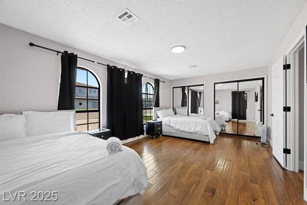 6 slaapkamers, wifi, beddengoed