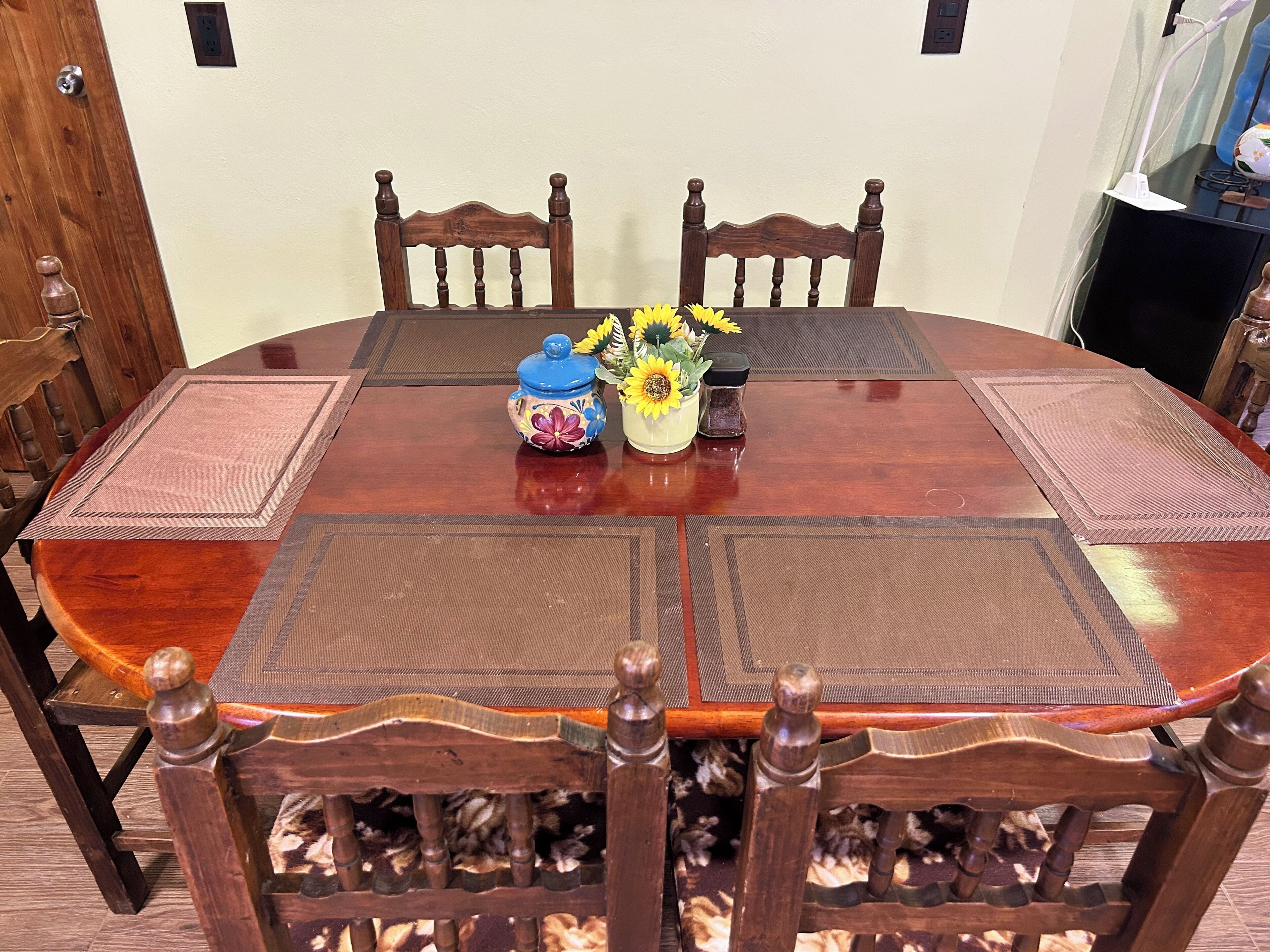 غرفة لتناول الطعام