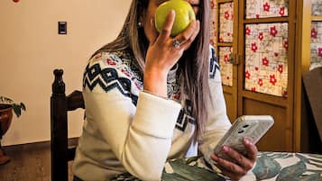 Family Apartment, Garden View | Dining room