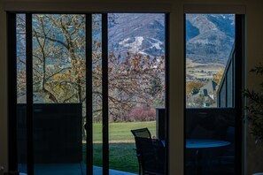 Interior - Alpine Retreat Pt A106 | Ski Escape | Mtn Views (Eden)