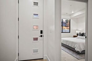 1 bedroom, iron/ironing board, free WiFi, bed sheets - Alpine Retreat Pt A106 | Ski Escape | Mtn Views (Eden)