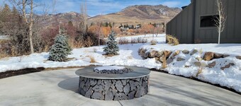 Escape to Eden PtC103|Ski Getaway|Fireplace & View