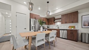 Dining - Snowbasin Vista Retreat Pt C106 | Ski | Mtn Views (Eden)