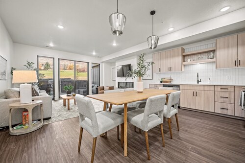 Wolf Creek Course Escape PtC107| Powder Ski Escape