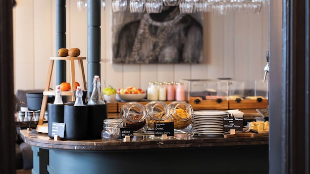 Daily local cuisine breakfast for a fee - Hotel Abdij Dokkum (Dokkum)