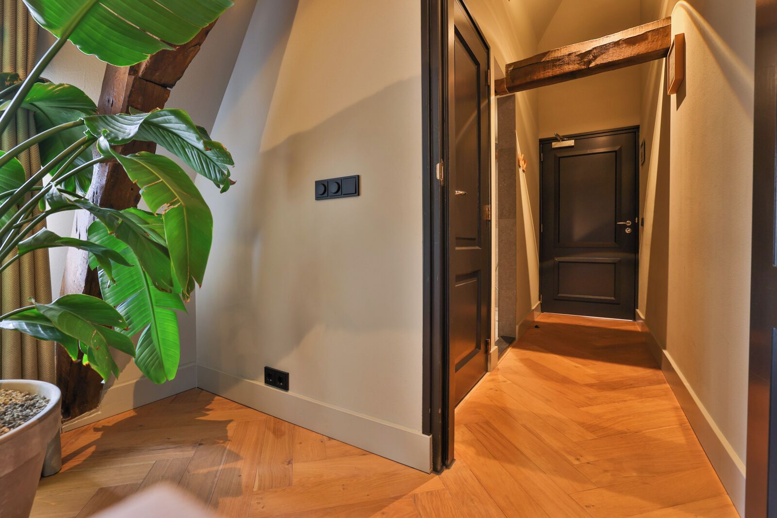 Deluxe Suite | In-room safe, desk, laptop workspace, free WiFi