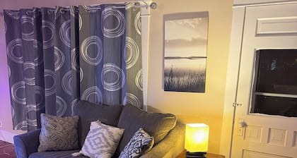 Charming 3-bedroom upper unit home