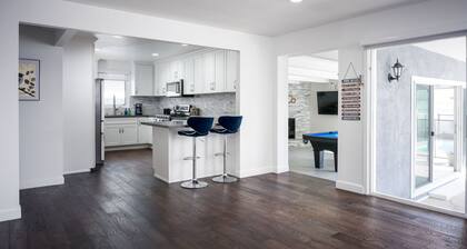 Heated Patio, 4BR Oasis w Pool & Pool Table