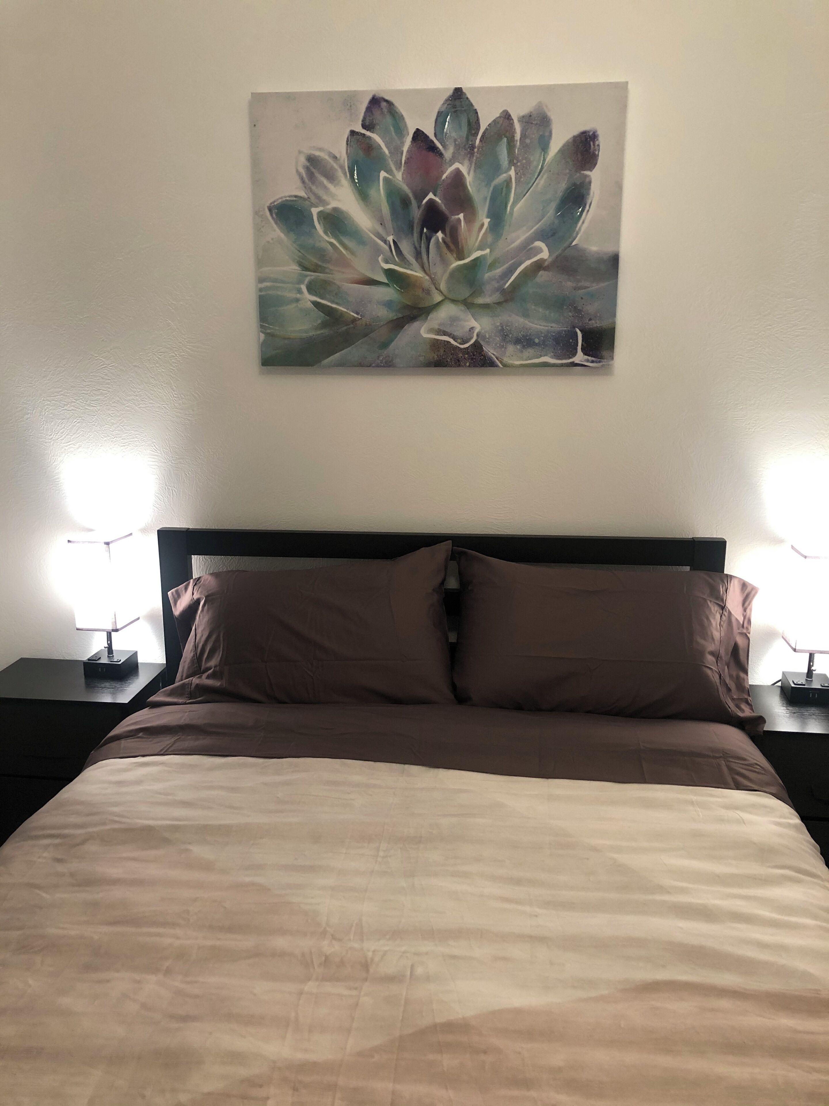 3 soverom, strykejern/-brett og sengetøy