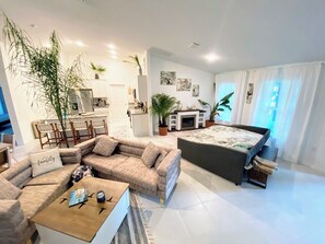 Smart TV, fireplace, video games