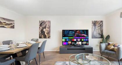 Barnet Oasis near Sky Studios