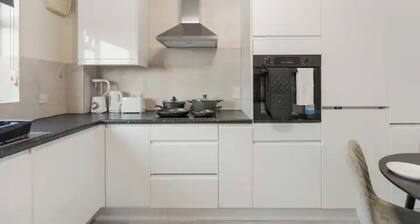 Barnet Oasis near Sky Studios