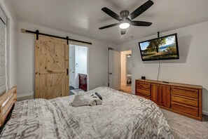 3 chambres, fer et planche à repasser, lit parapluie, Wi-Fi gratuit