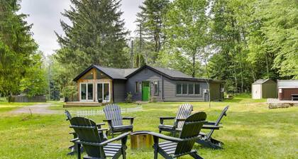 Modern 3-bedroom cabin with Hot Tub and Private Pond