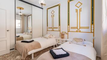 5 bedrooms, iron/ironing board, free WiFi, bed sheets