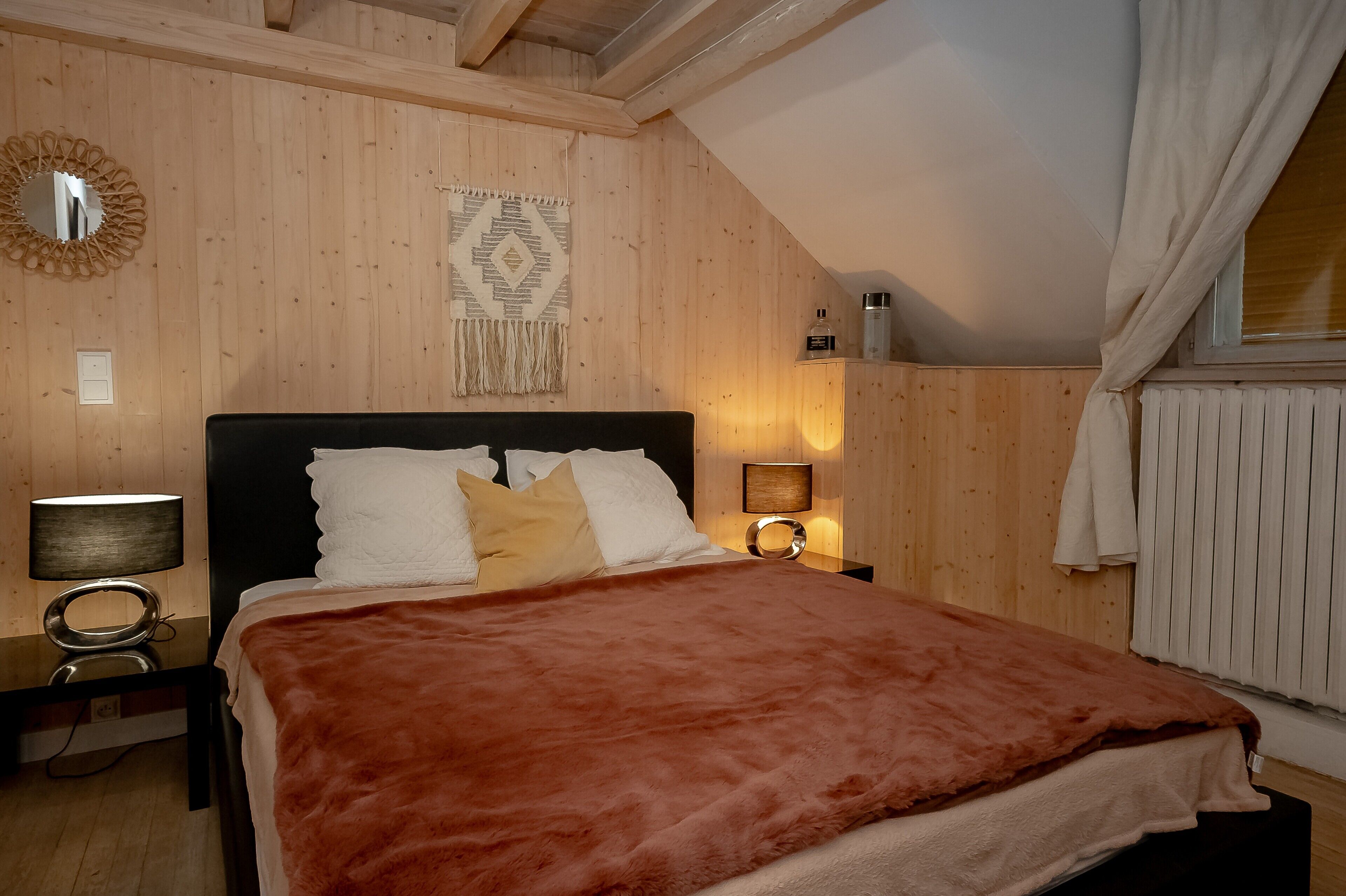 2 多间卧室、熨斗/熨衣板、免费 WiFi