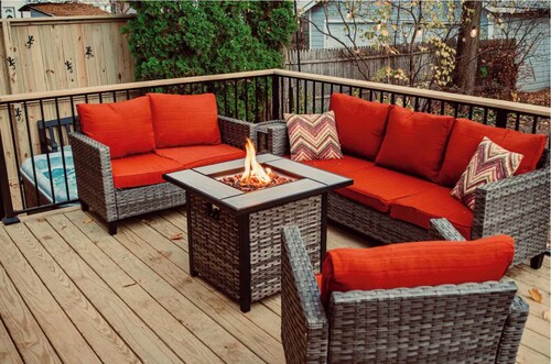 New! Thoughtful and Cozy Craftsman Waiting for You! Walk to village center!