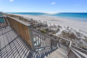 Property grounds - Dolphin Run- 4BR Townhome with Amazing Beach Access (Destin)