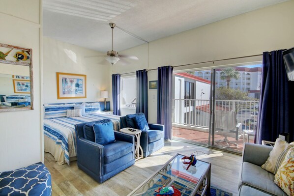 Fer et planche à repasser, Wi-Fi gratuit, draps fournis