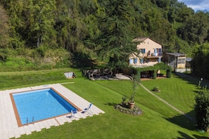 Outdoor pool - Villa Filippo by MMega (Camaiore)