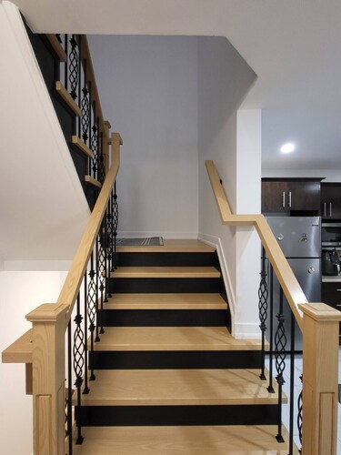 Charming private room for rent in Gatineau (Aylmer sector), near Ottawa.