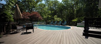 Large Jersey Shore Vacation Home With Pool/ Hot Tub