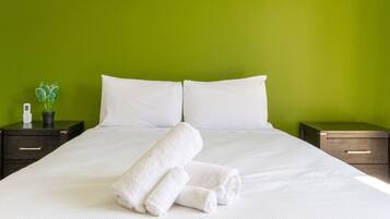 3 dormitorios, tabla de planchar con plancha, wifi gratis y ropa de cama