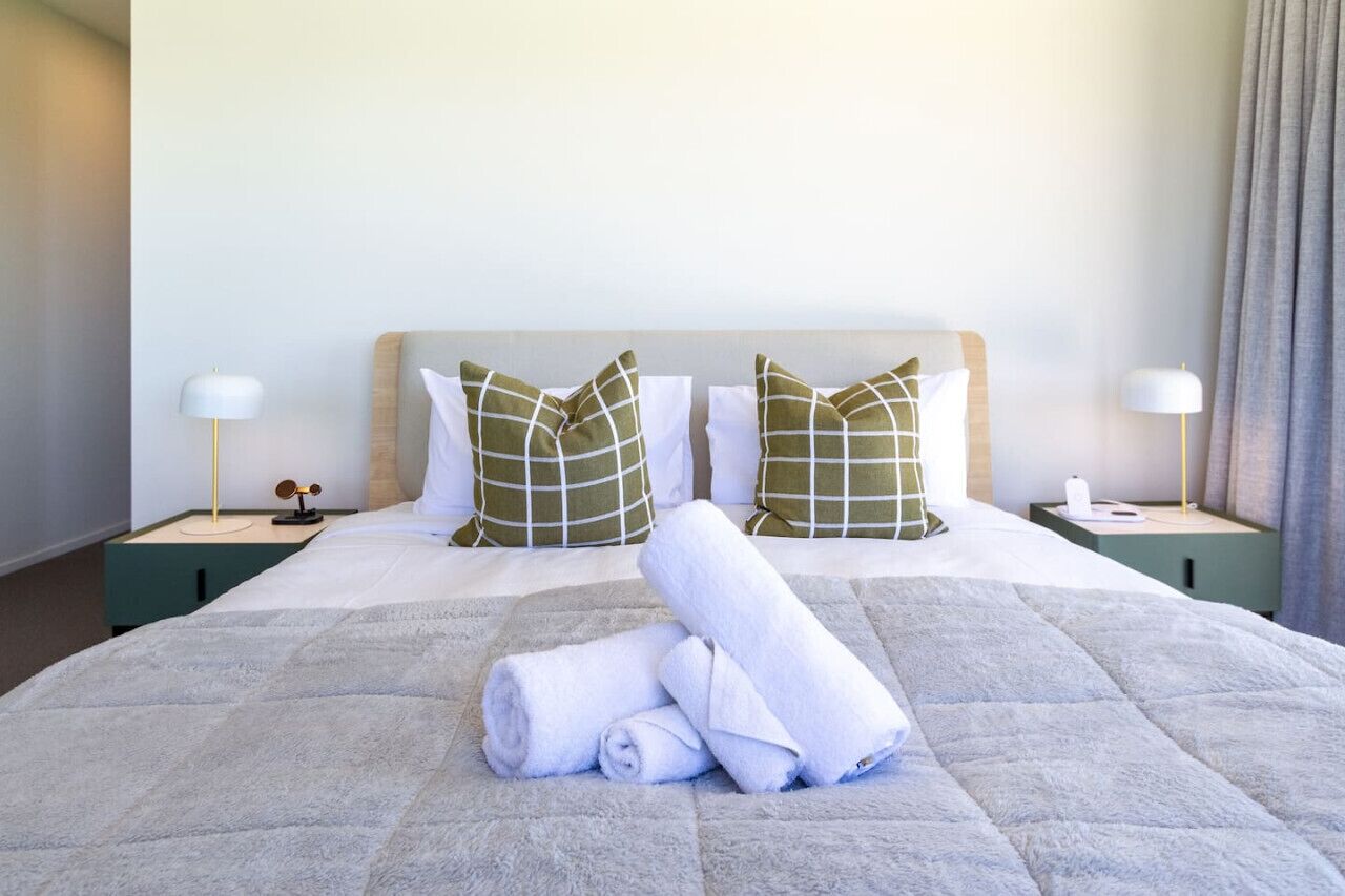 4 bedrooms, desk, iron/ironing board, free WiFi