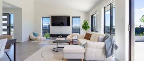 تلفزيون ذكي