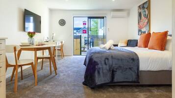 1 bedroom, desk, iron/ironing board, free WiFi