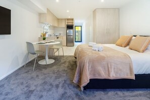 1 bedroom, desk, iron/ironing board, free WiFi