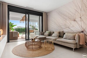 TV - Sublime | Apartment in Estepona (Estepona)
