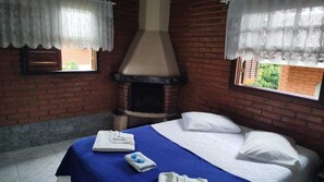 Basic Room, Balcony, Garden View | Free WiFi - Pousada Vale das Flores (Itatiaia)