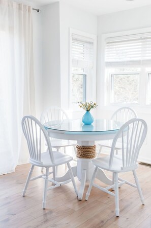 Dining - Southern Shore, Est. 2024 | 1.5 Blk from the Beach | North End, Virginia Beach (Virginia Beach)