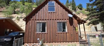 New Listing! "Shady Lady" In Town-Mountain Views-2 Bedroom-Pet Friendly