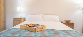 2 Lion Cottages, Knodishall