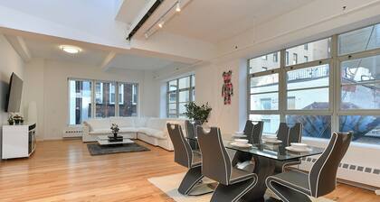 CASA SUPREME : Ultra-Luxury 3BR/2BA in Prime DOWNTOWN Manhattan