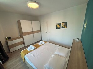 1 bedroom, iron/ironing board, travel cot, WiFi - Turquoise City Exotic Bliss (Sofia)