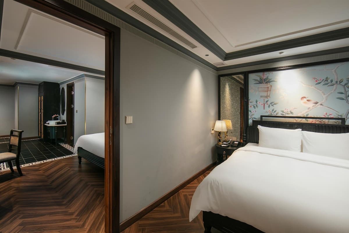 Habitación Grand, habitaciones comunicadas | Minibar, caja fuerte, escritorio y espacio para trabajar con un portátil